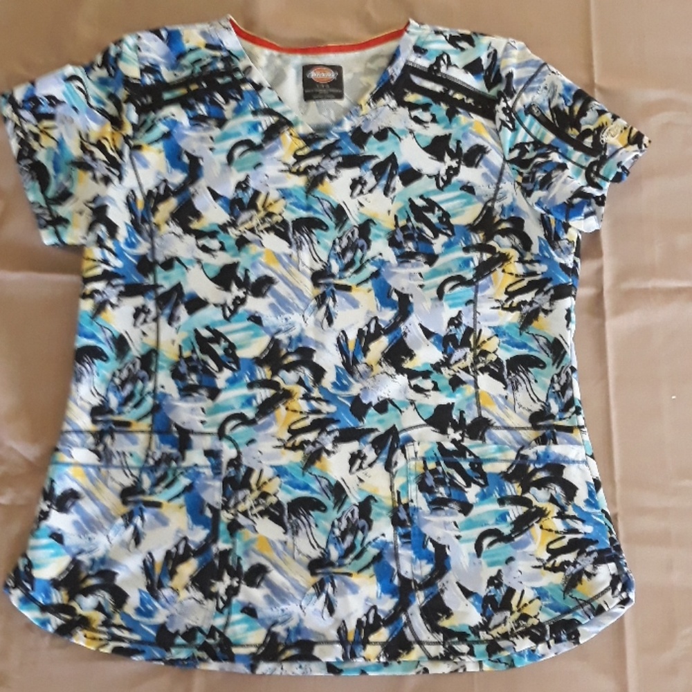 Dickies size LG scrub top